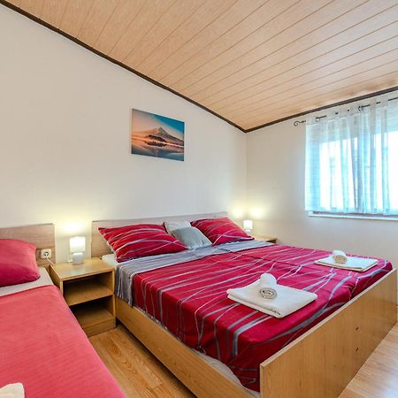Apartmani Prpic ヴィル エクステリア 写真