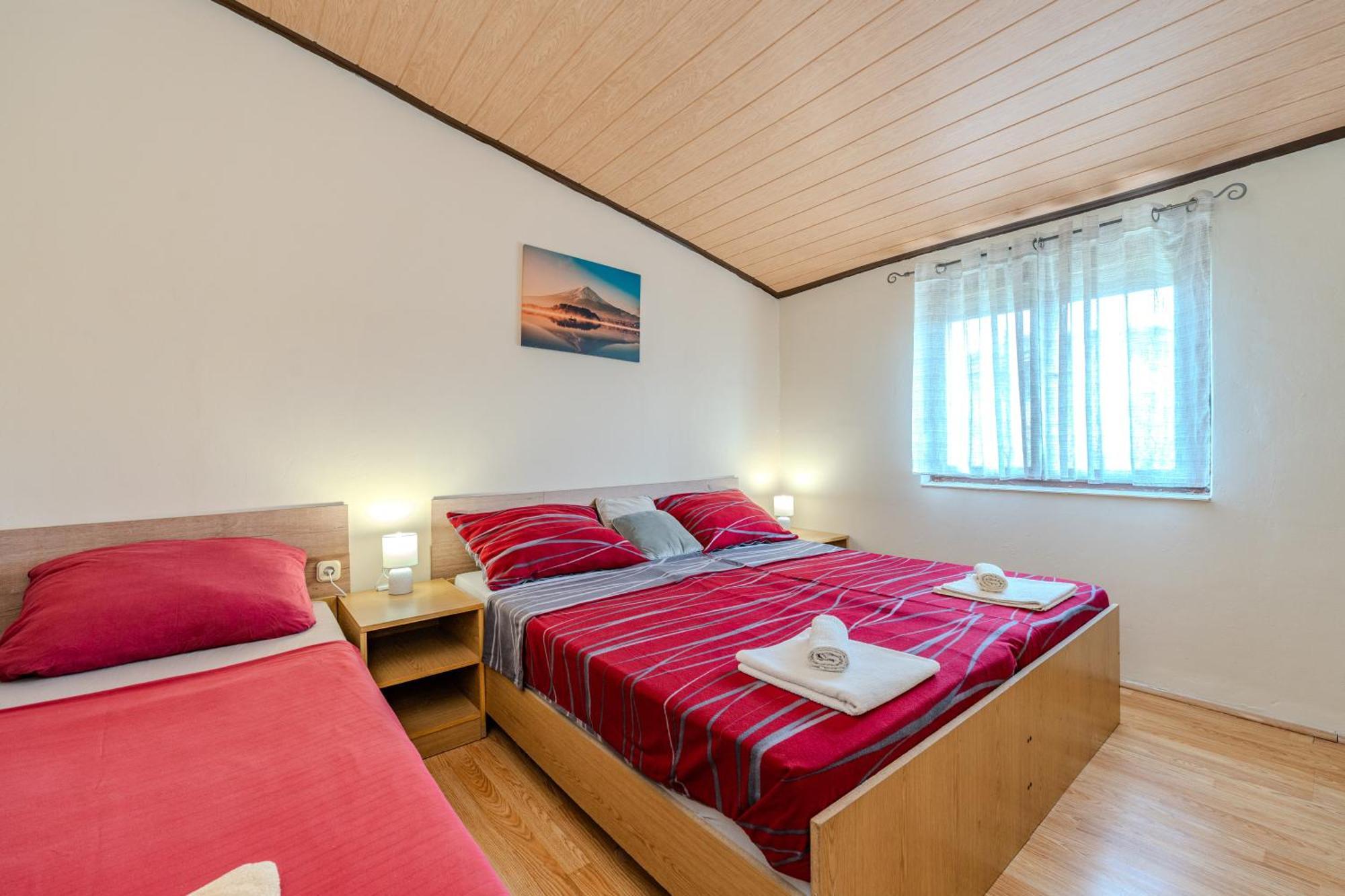 Apartmani Prpic ヴィル エクステリア 写真