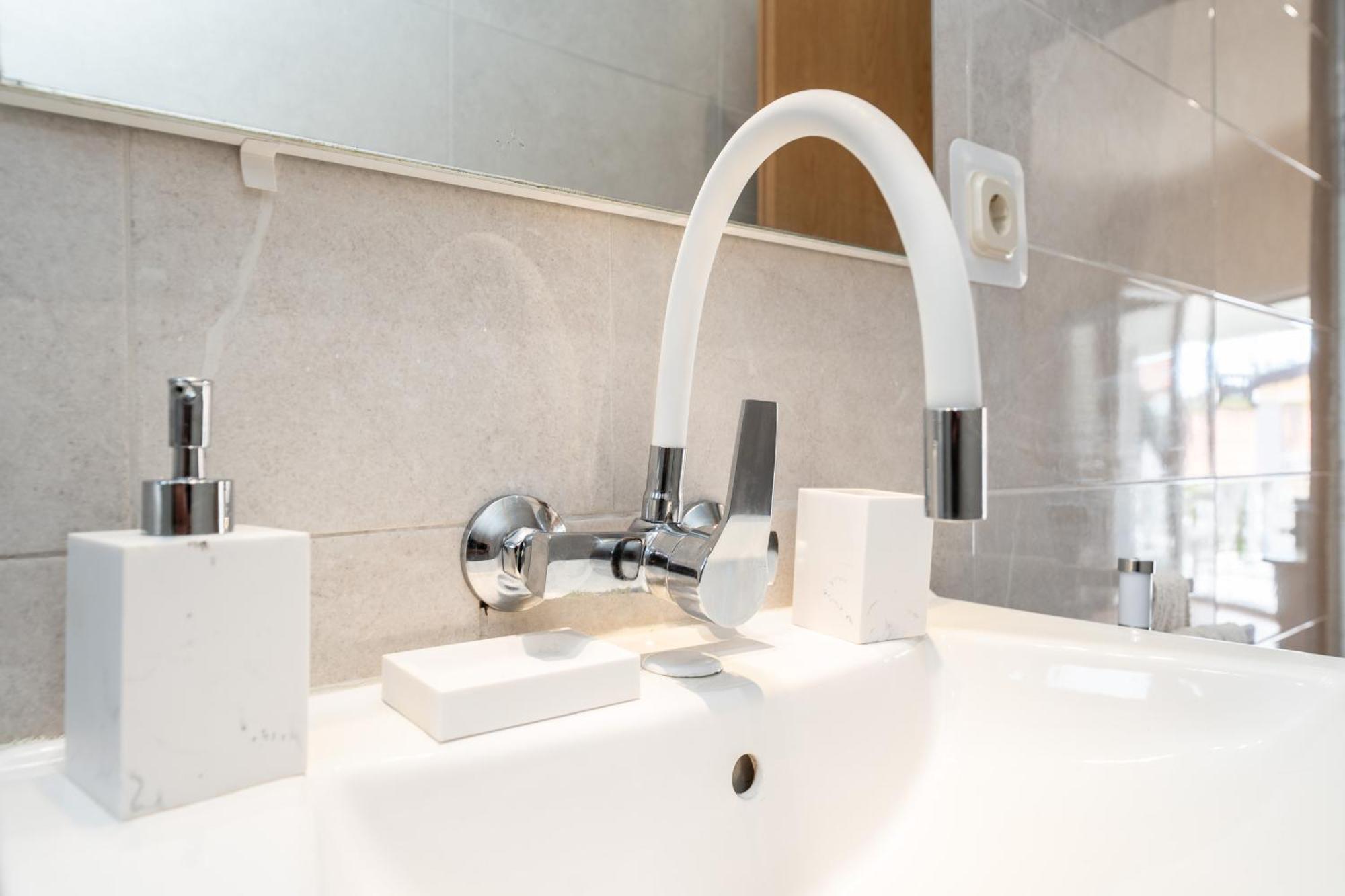Apartmani Prpic ヴィル エクステリア 写真