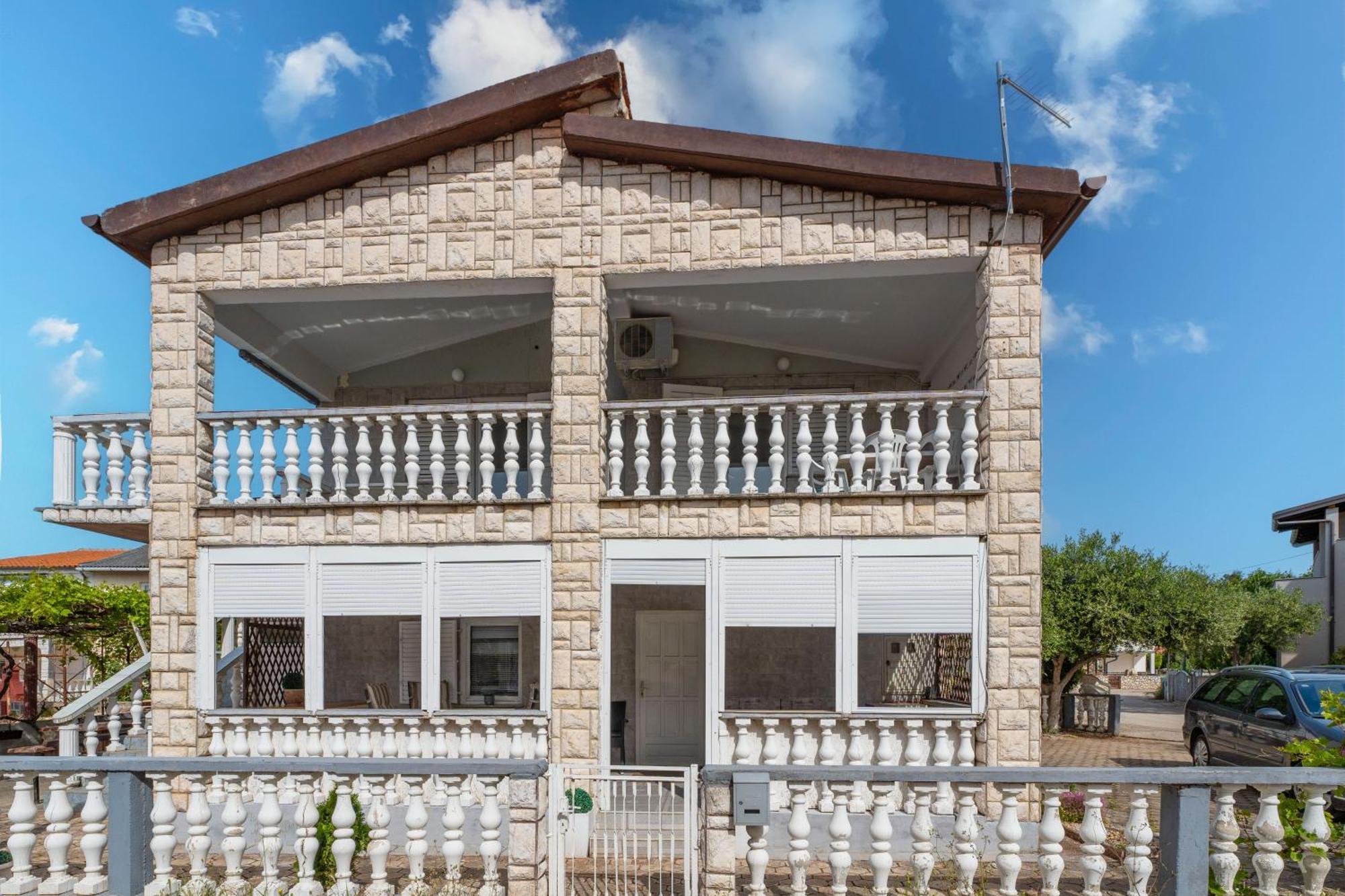 Apartmani Prpic ヴィル エクステリア 写真